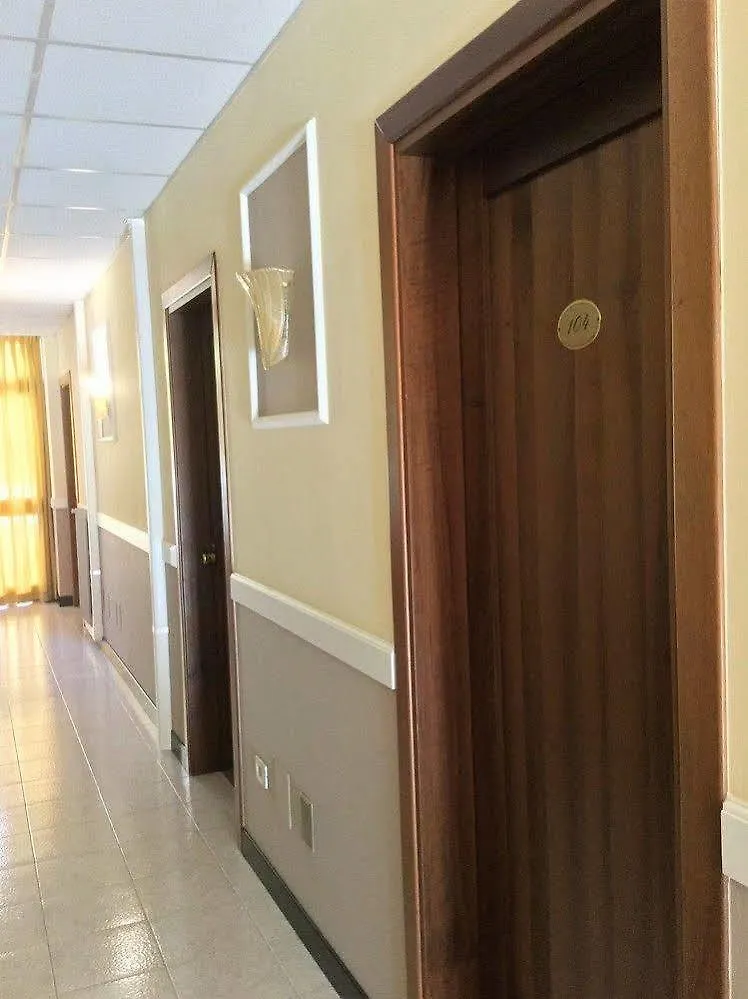 Hotel Marco Polo Self Check-In بولونيا