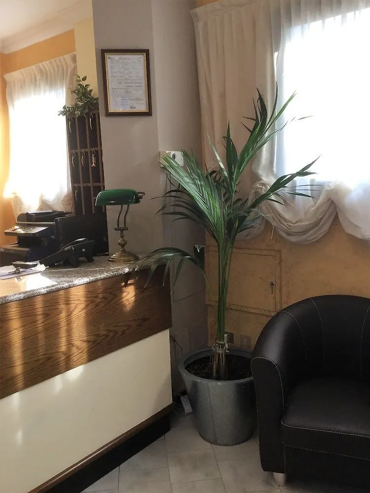 Hotel Marco Polo Self Check-In بولونيا