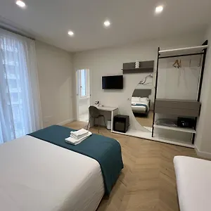 Vittoria's Luxury Pensión Roma