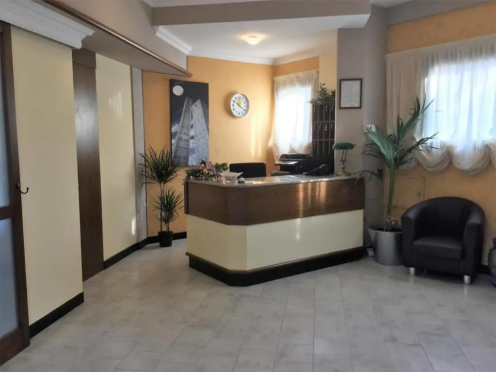 Hotel Marco Polo Self Check-In Bolonia 3*,  Włochy